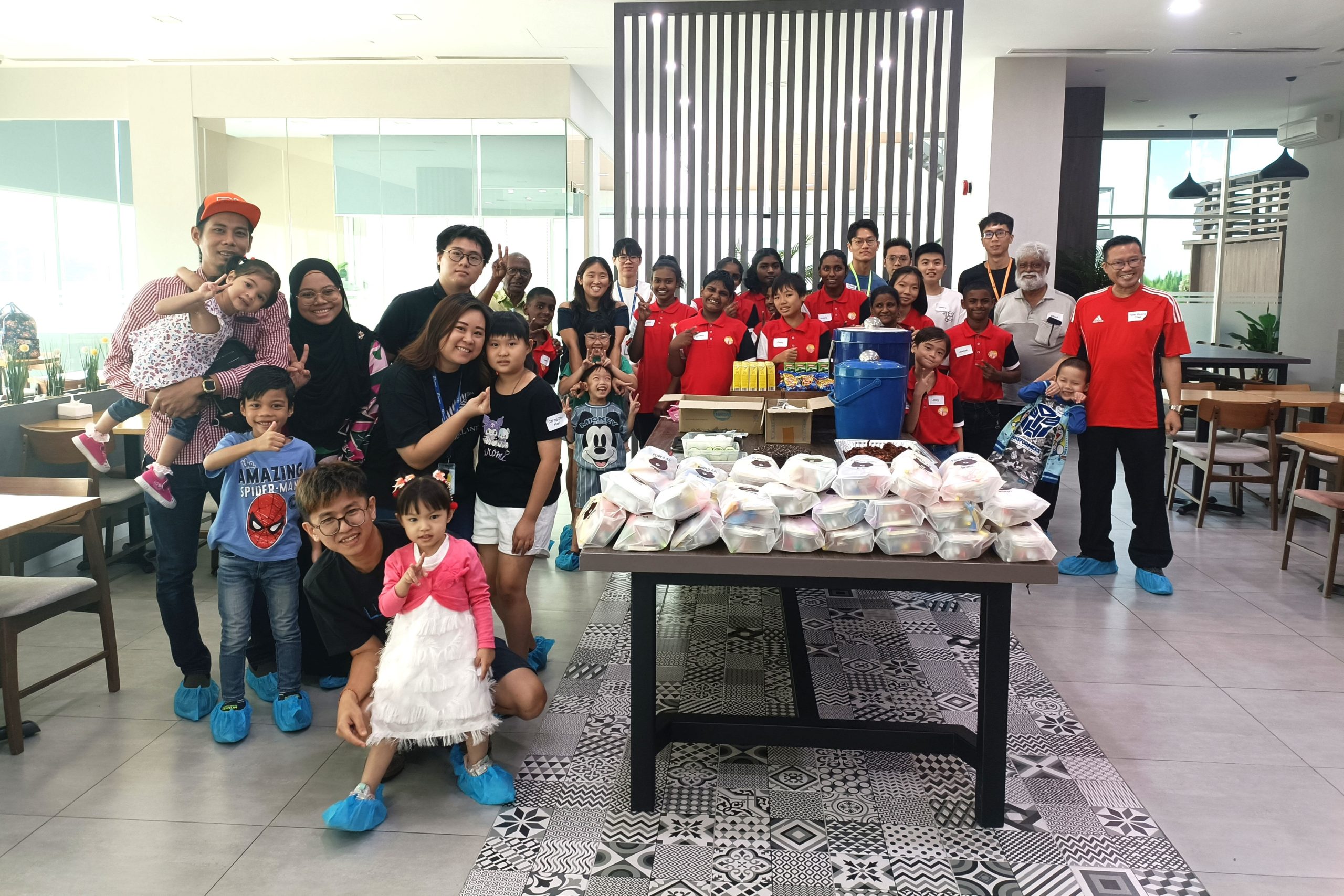 Mi Fun Day with Children